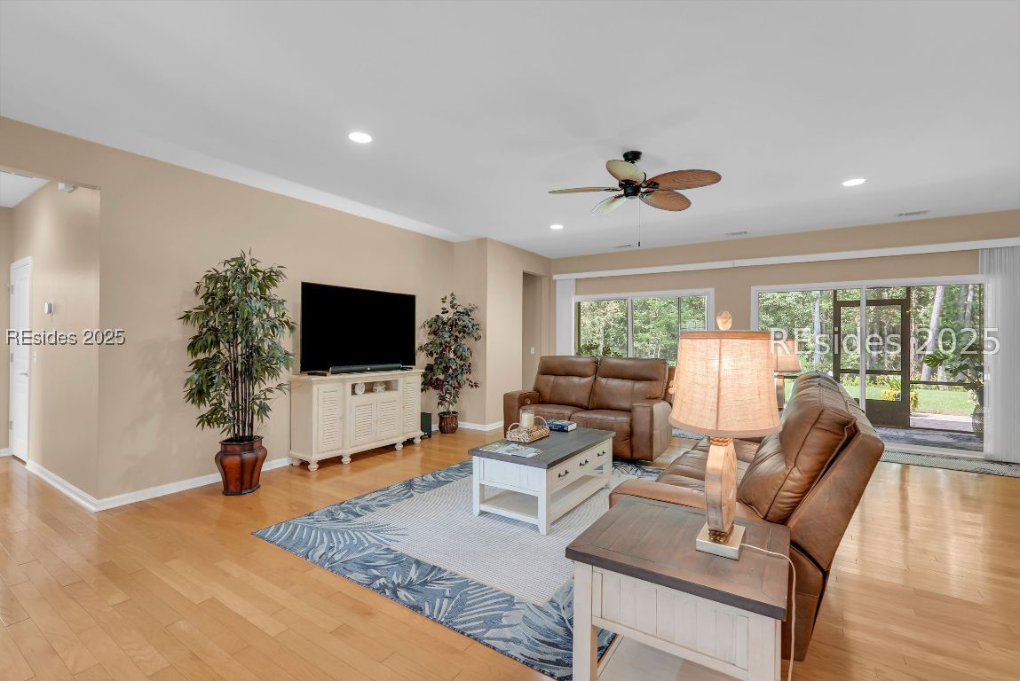 15 Concession Oak Drive