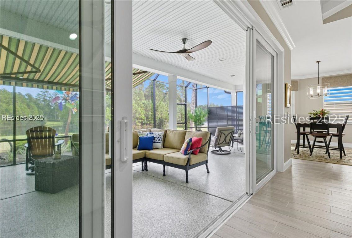 1406 Parrot Avenue