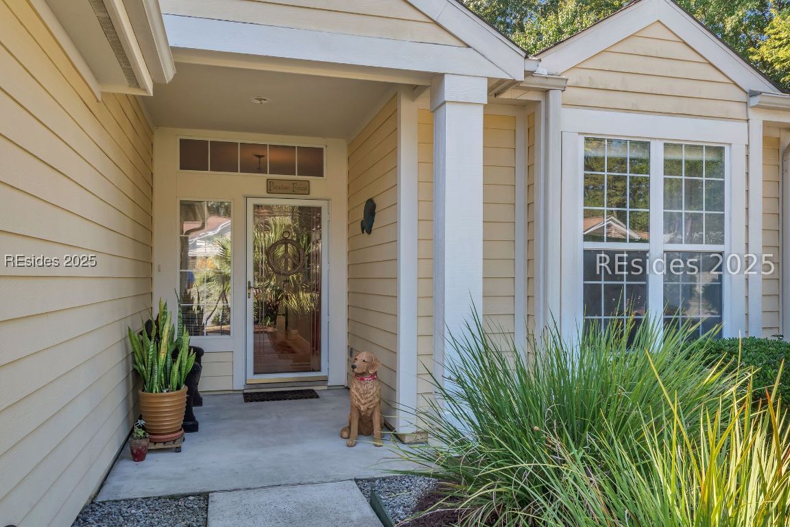31 COBURN Drive E