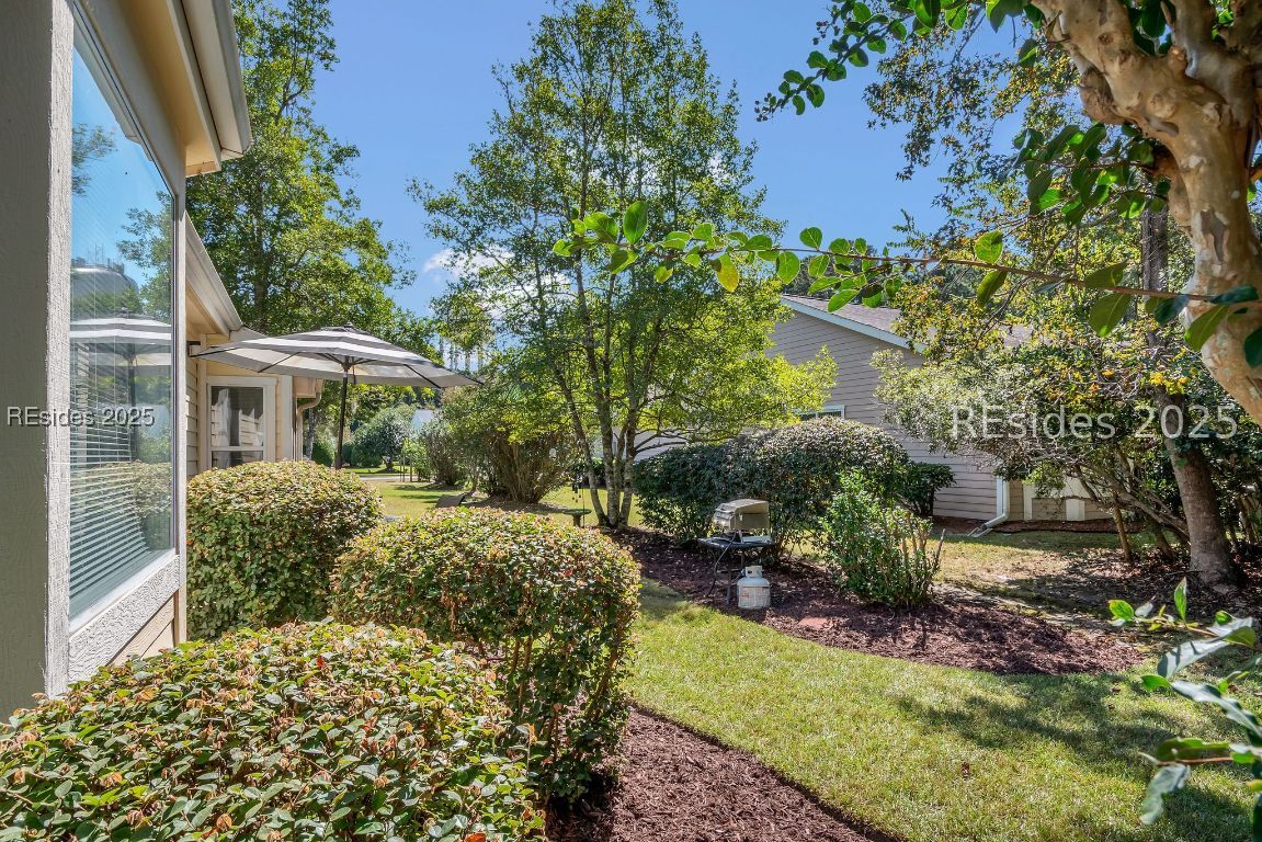 31 COBURN Drive E