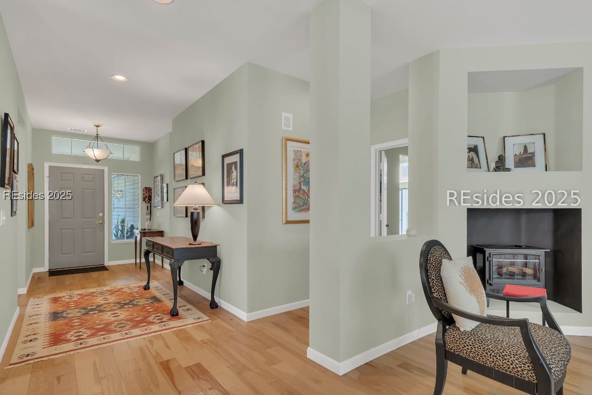 31 COBURN Drive E