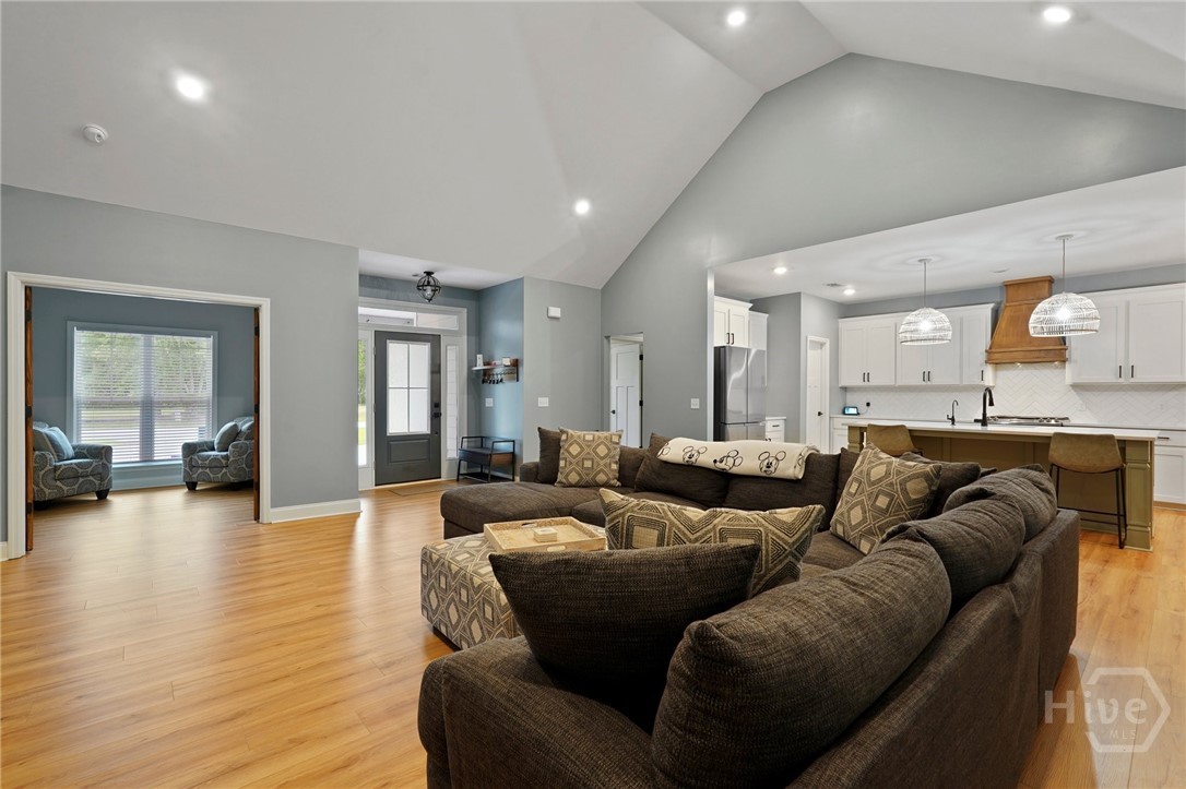 31 S Camelia Court