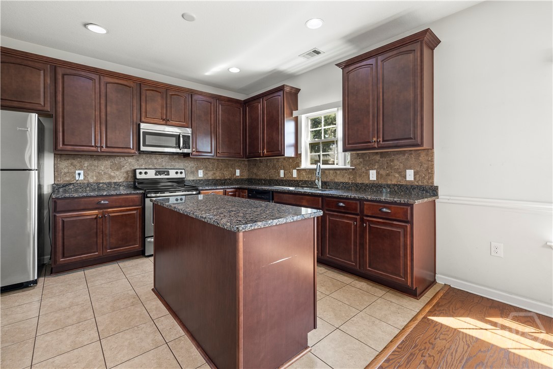 206 Calm Oaks Circle
