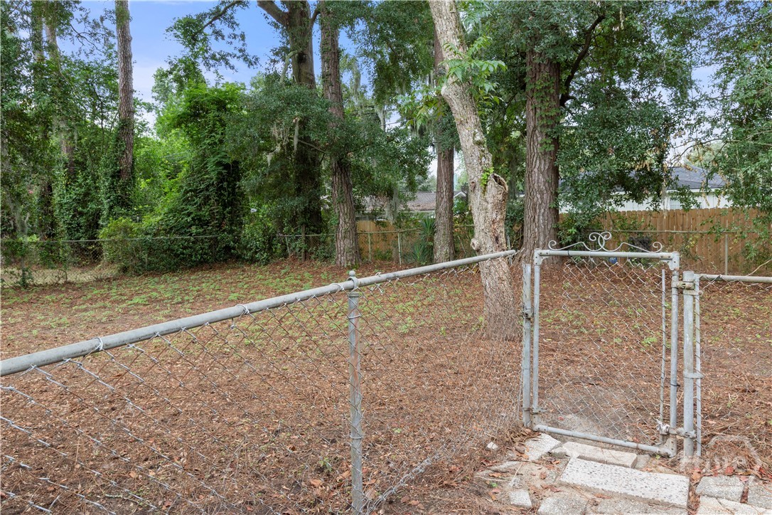 1523 E 54th Street