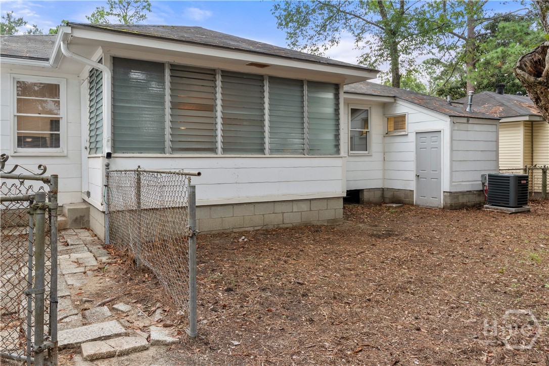 1523 E 54th Street