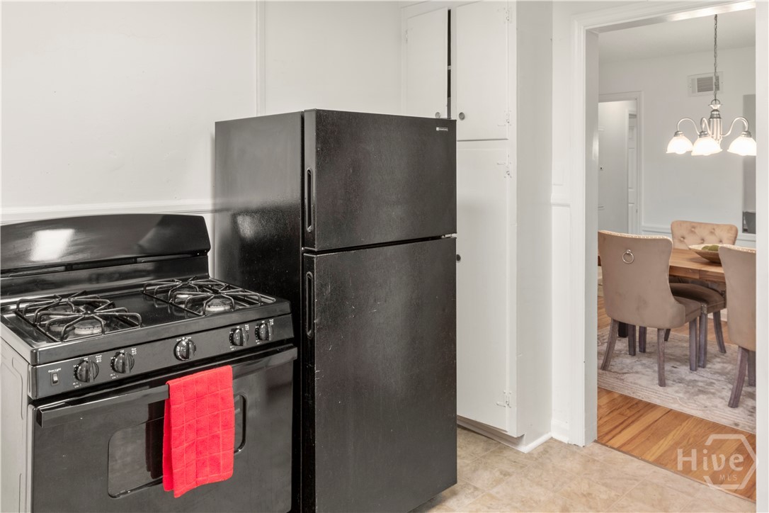 1523 E 54th Street