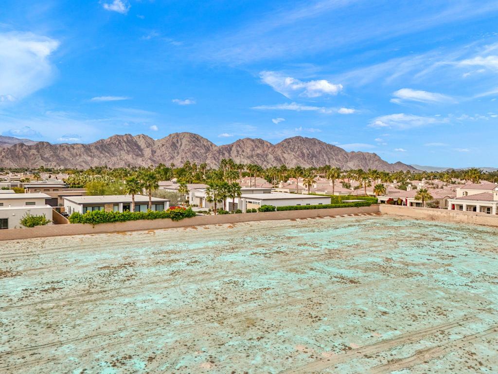 57645 Valley Lane