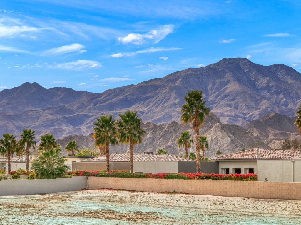 57645 Valley Lane