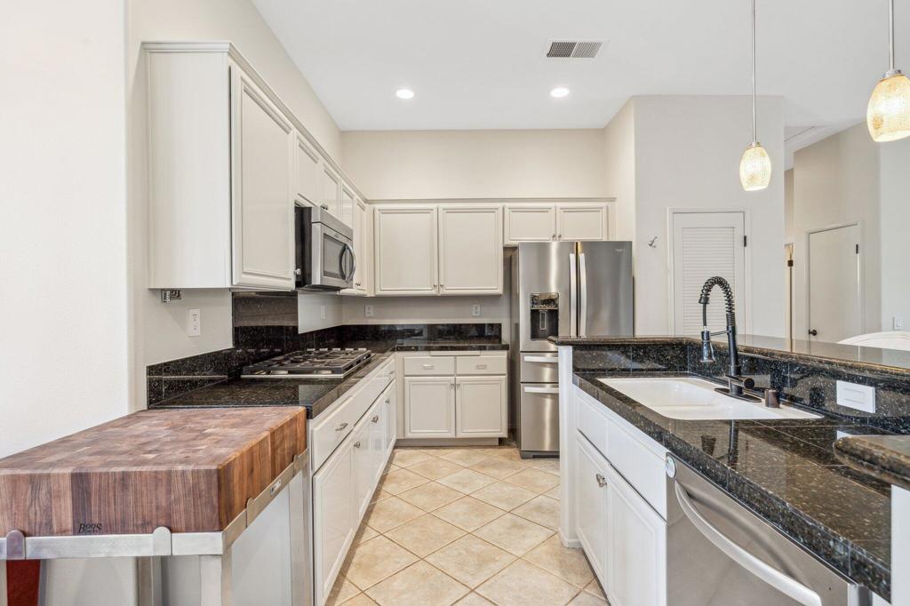 44414 Mesquite Drive