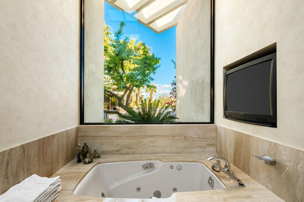 79235 Tom Fazio Lane N