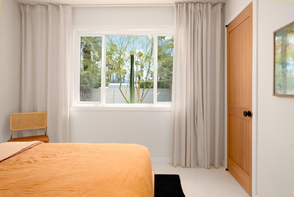 1022 E Mesquite Avenue