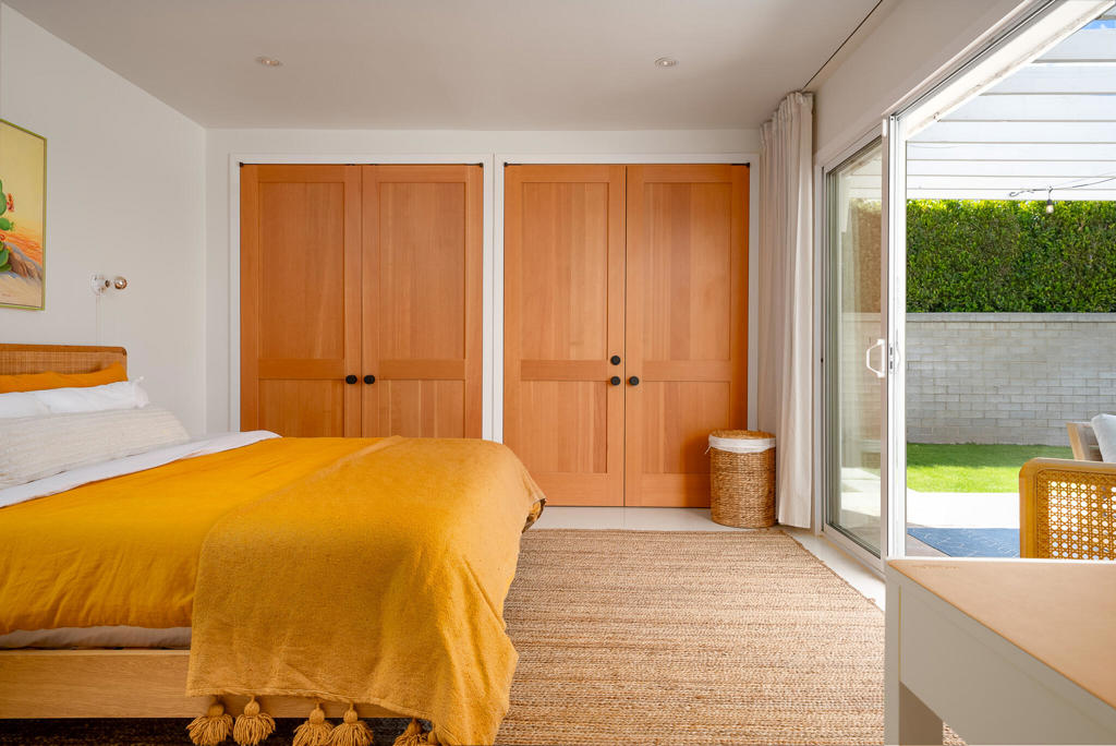 1022 E Mesquite Avenue