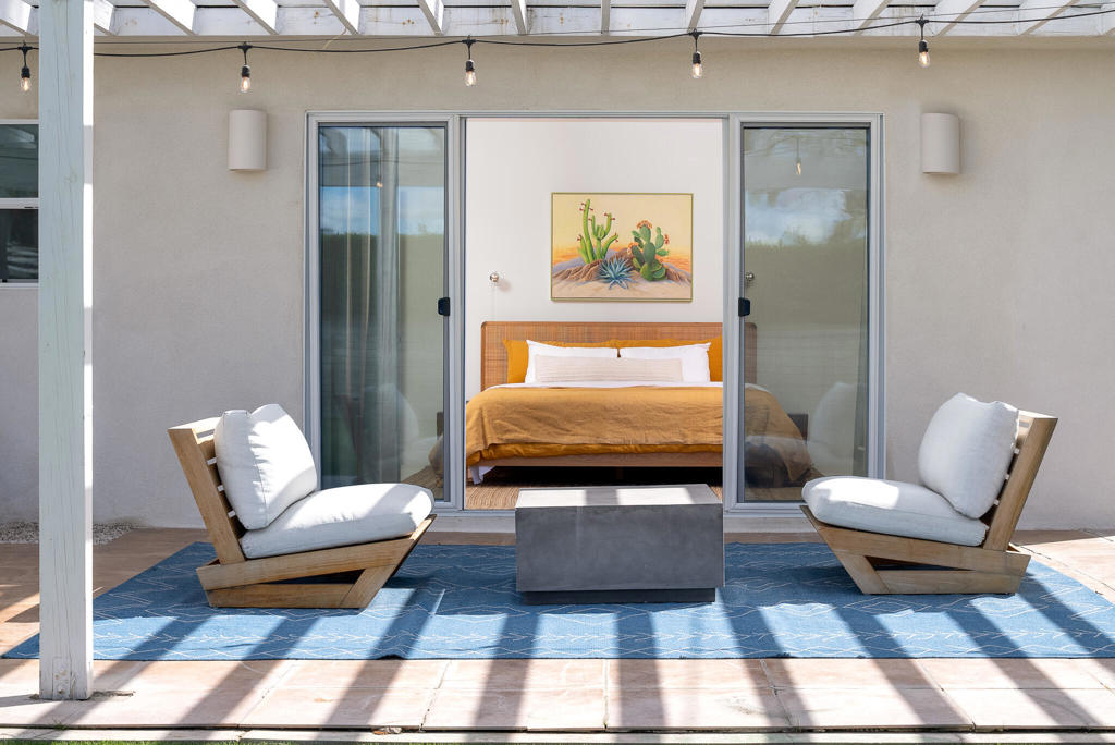 1022 E Mesquite Avenue