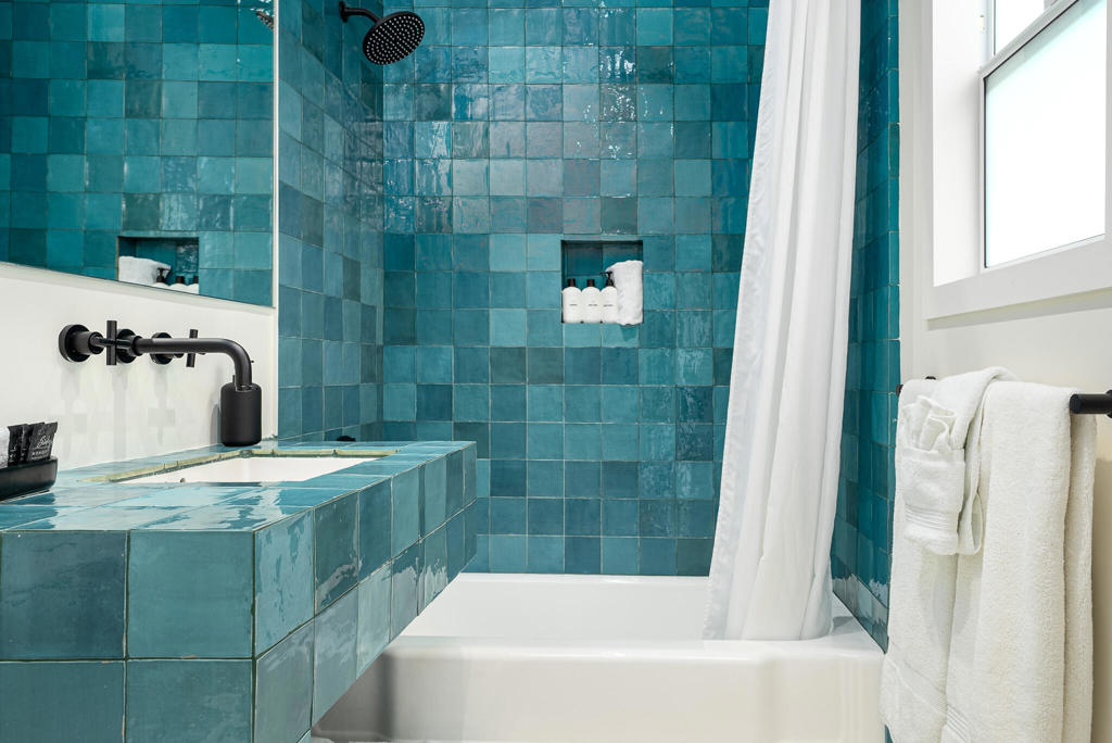 1022 E Mesquite Avenue