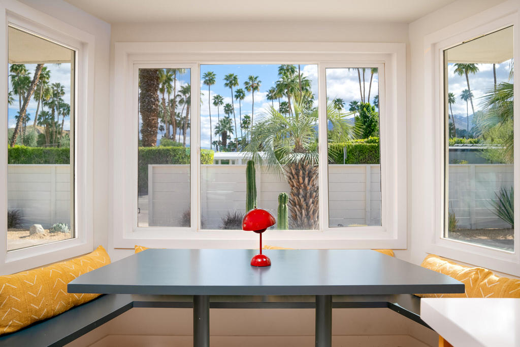 1022 E Mesquite Avenue