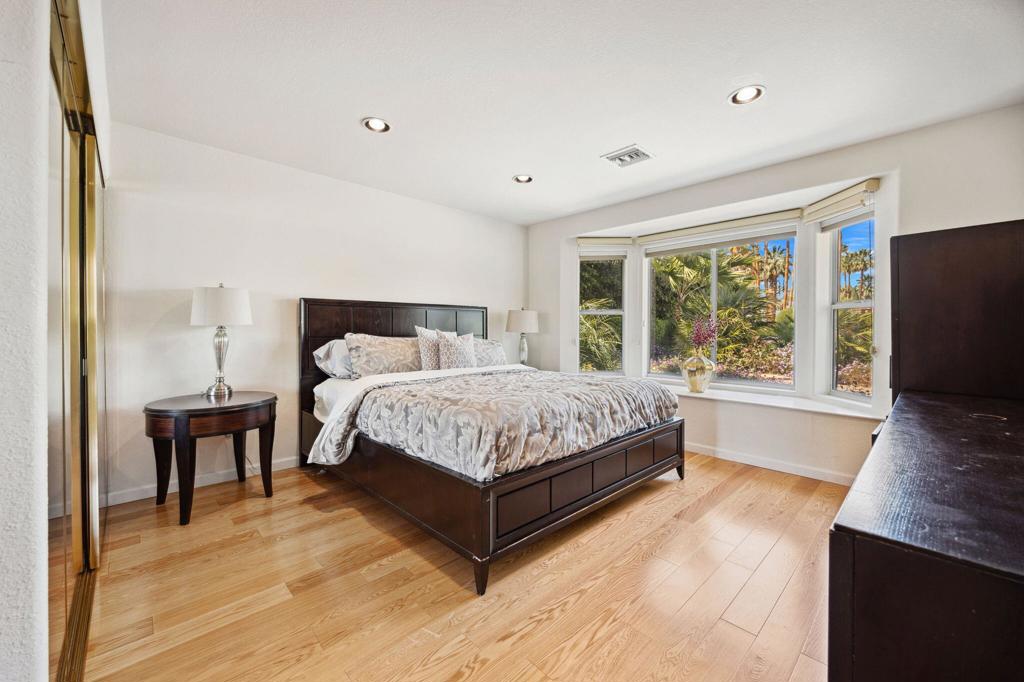 72400 Tanglewood Lane