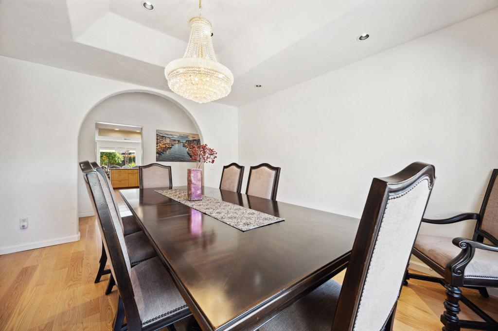 72400 Tanglewood Lane