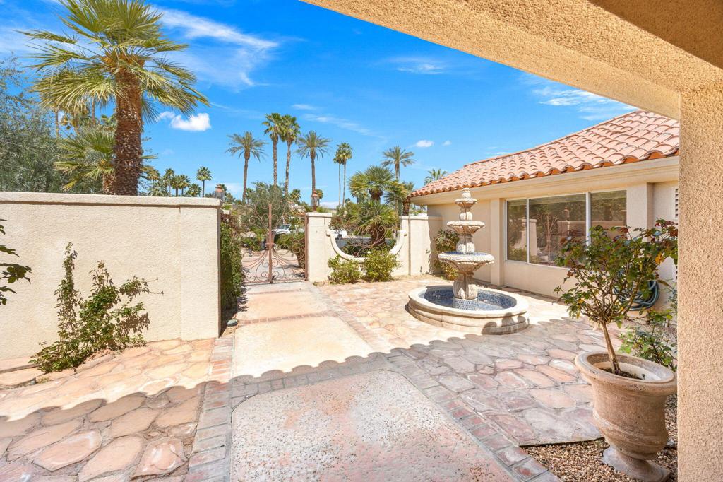 72400 Tanglewood Lane