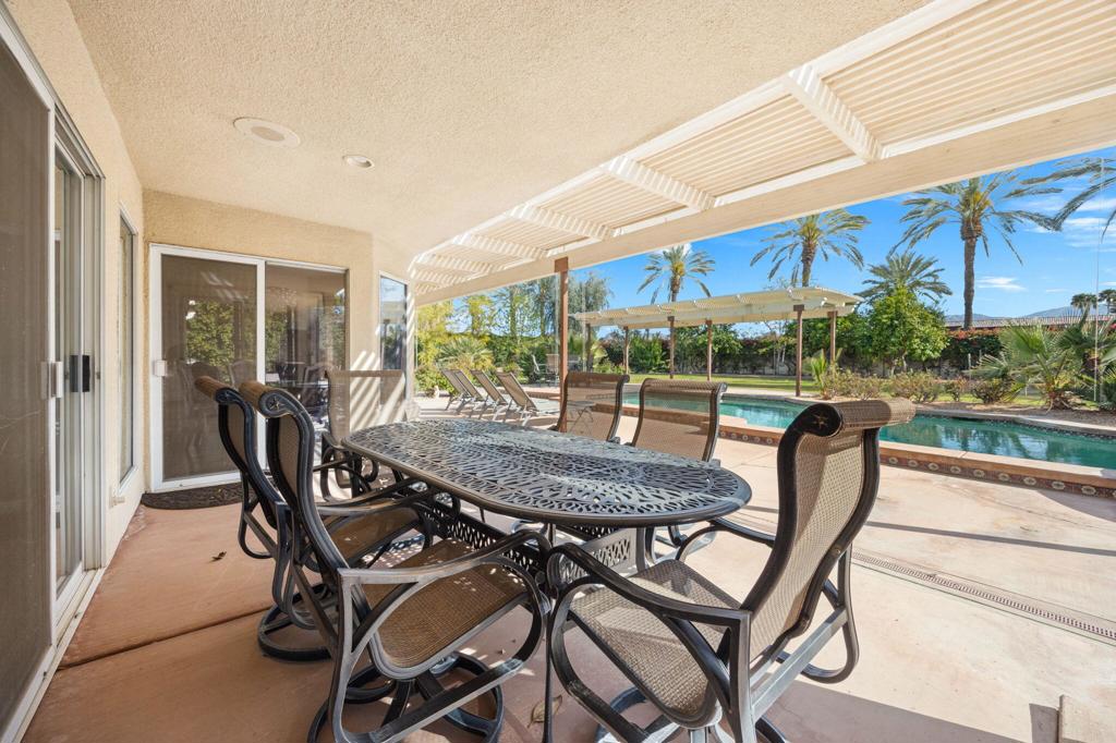 72400 Tanglewood Lane