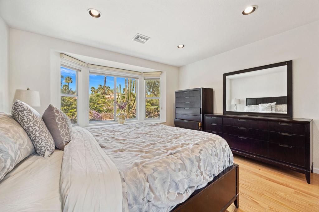 72400 Tanglewood Lane