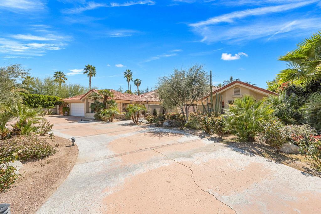72400 Tanglewood Lane