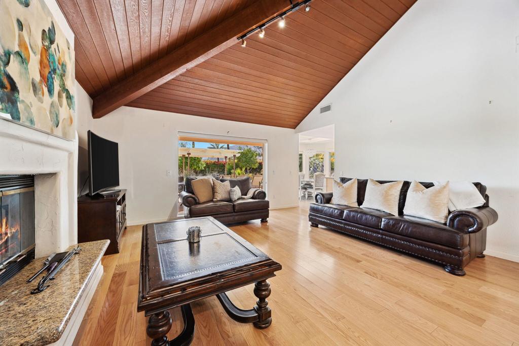 72400 Tanglewood Lane