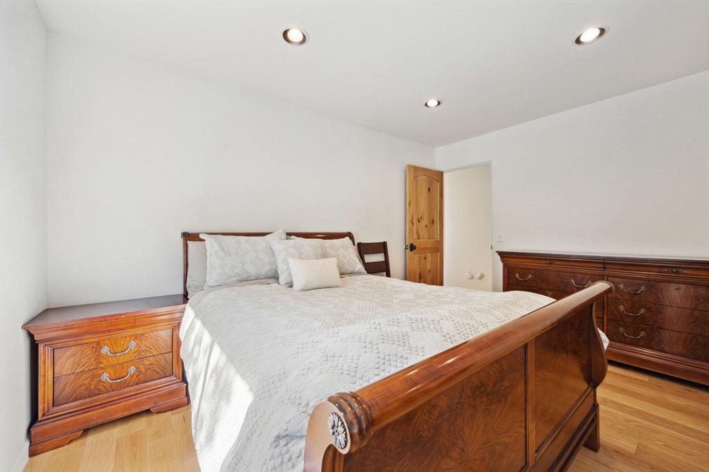 72400 Tanglewood Lane