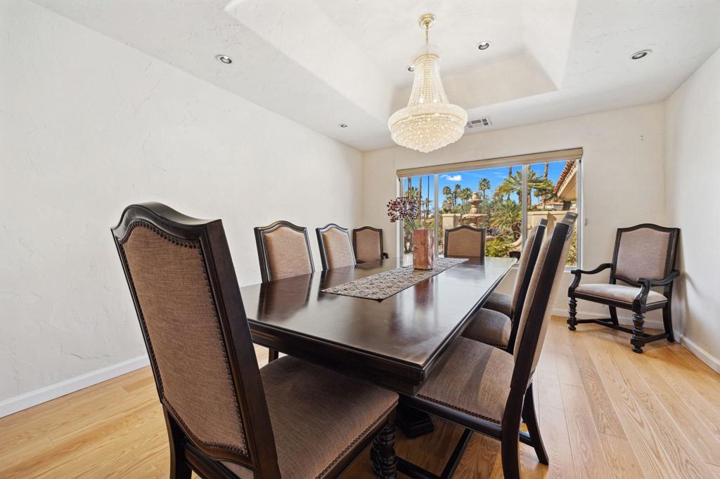 72400 Tanglewood Lane