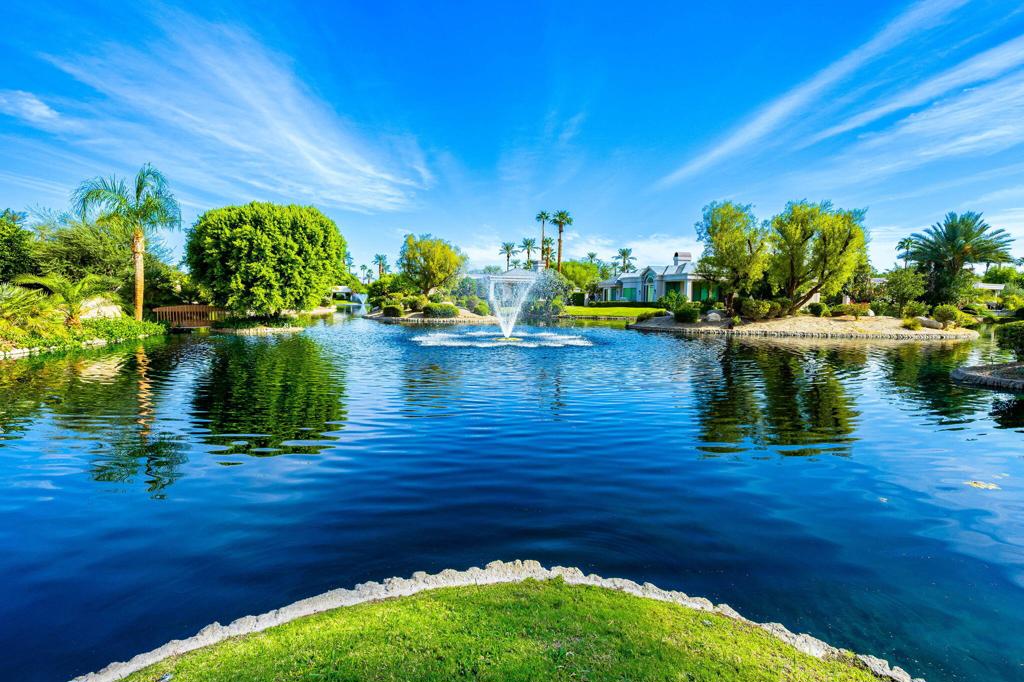 152 Waterford Circle