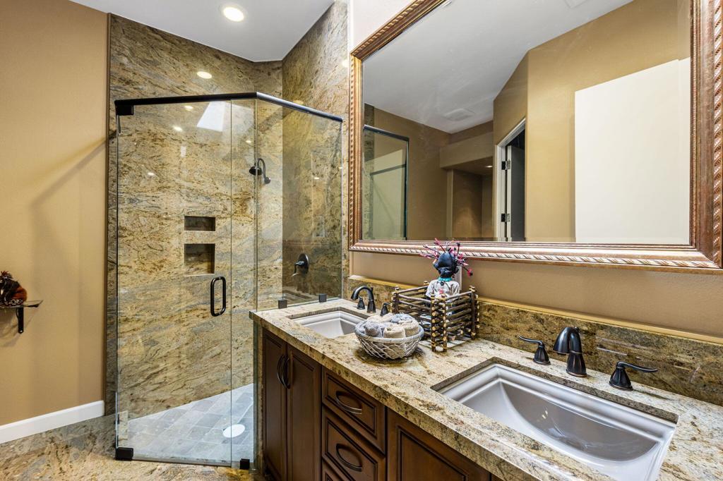 152 Waterford Circle