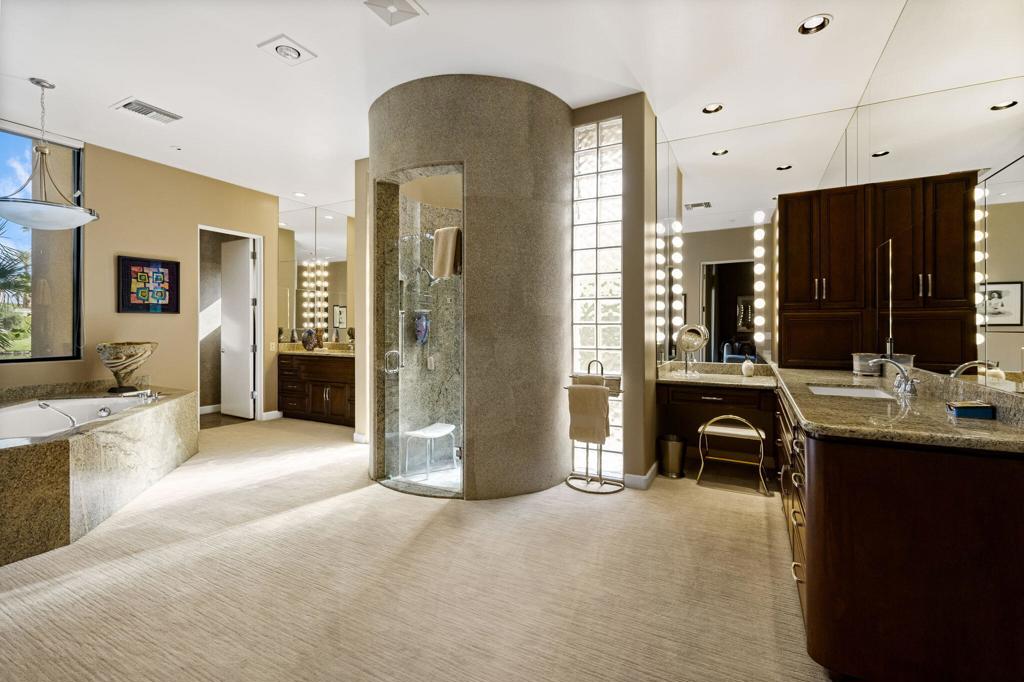 152 Waterford Circle