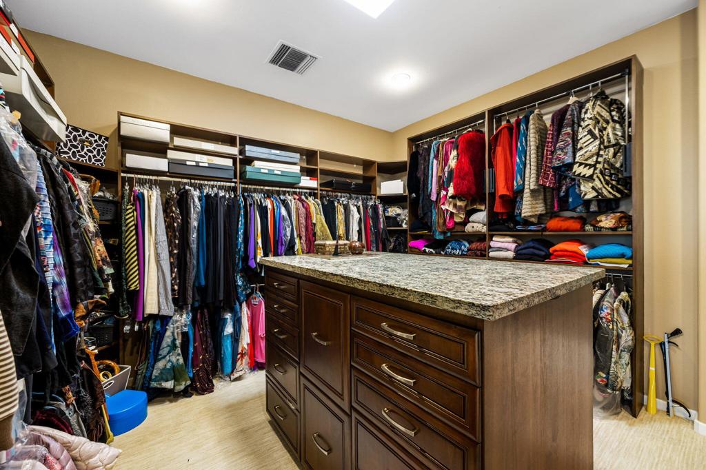 152 Waterford Circle