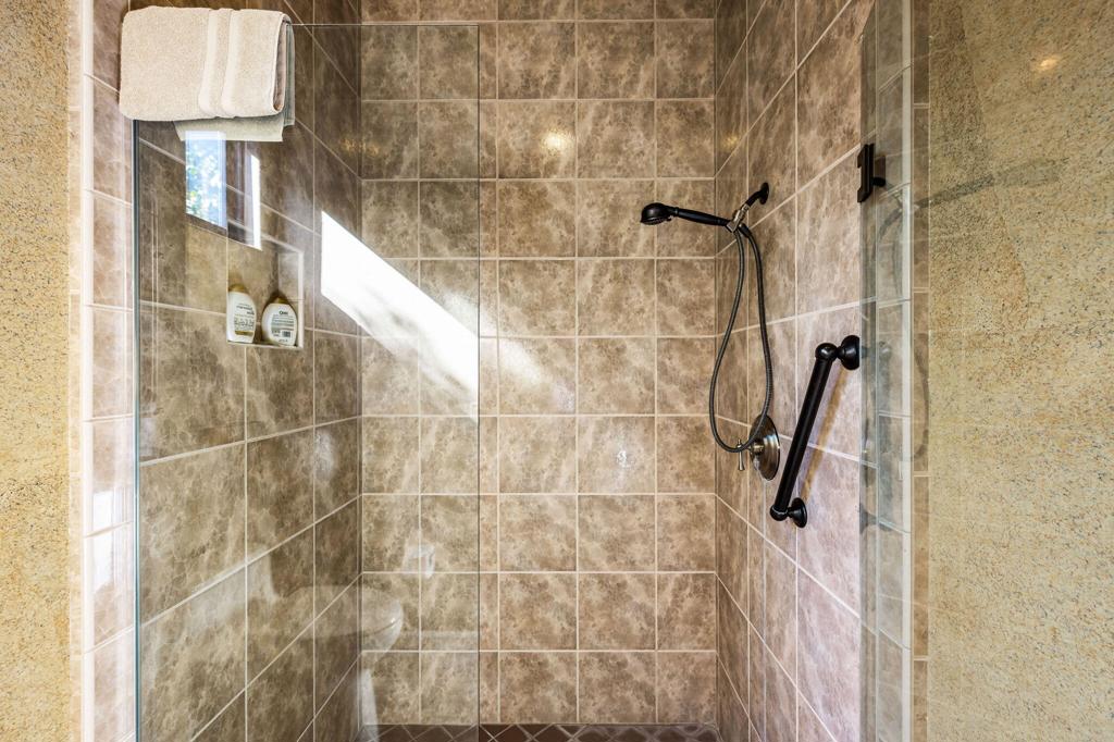 152 Waterford Circle