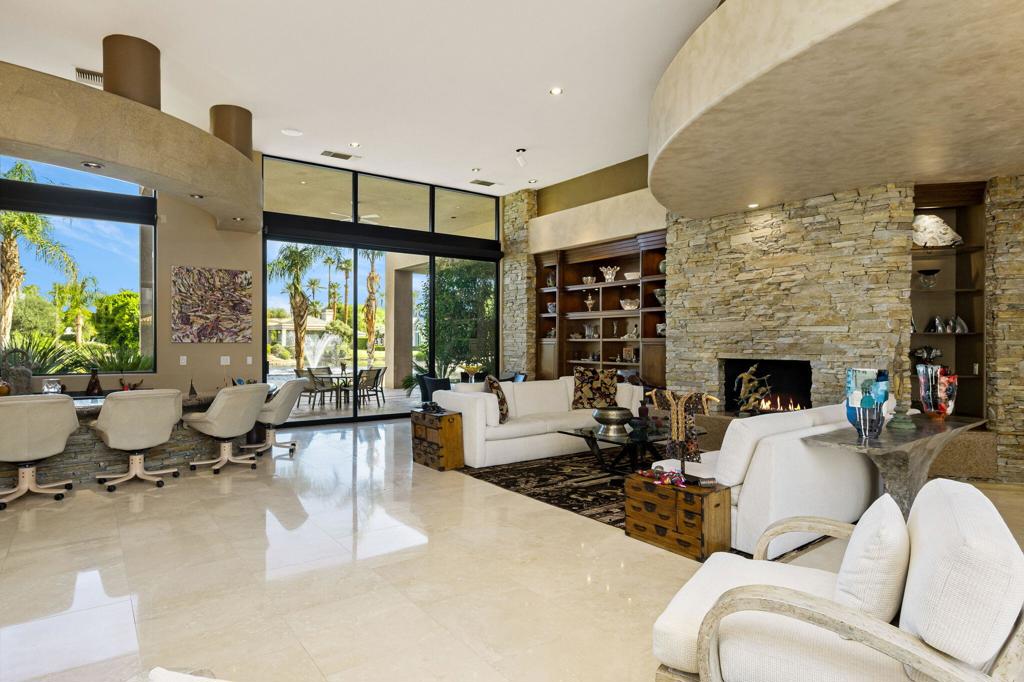 152 Waterford Circle