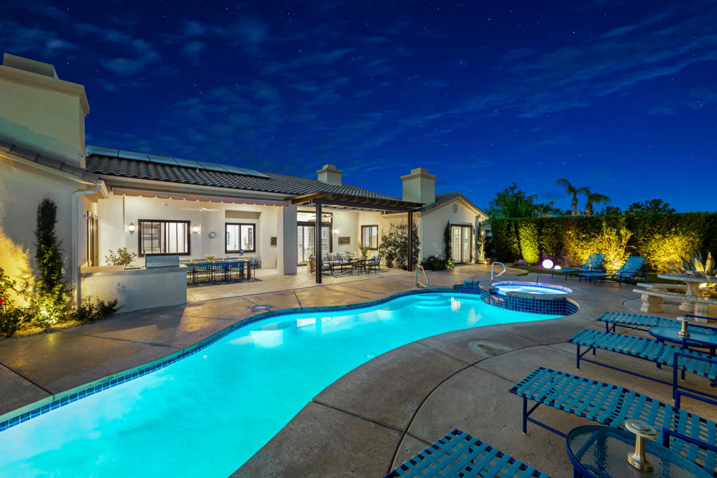 18 Normandy Way
