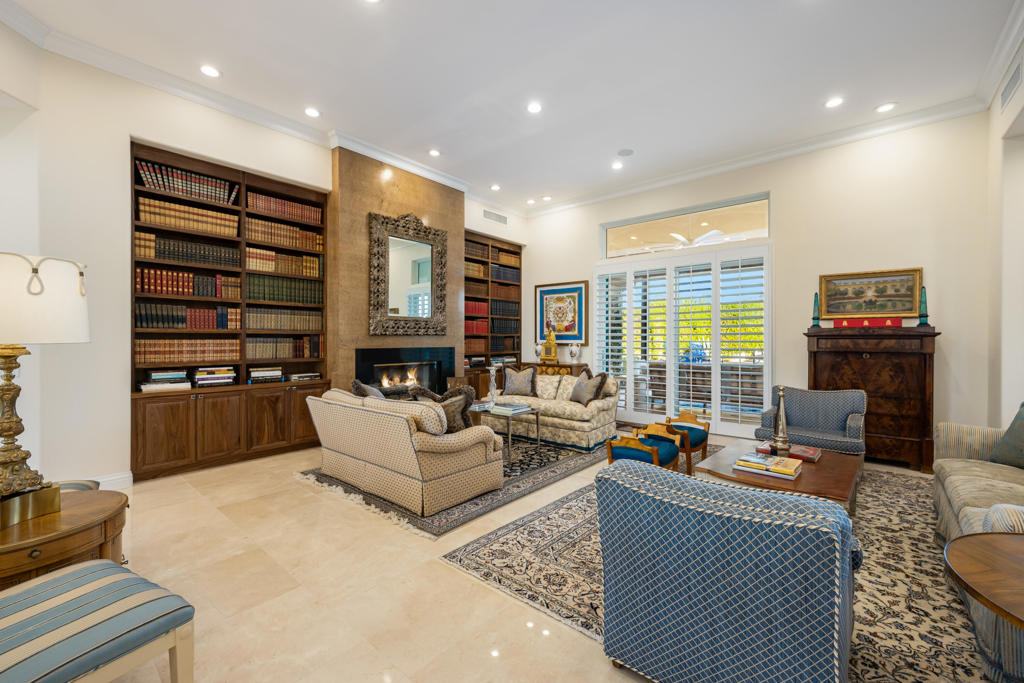 18 Normandy Way