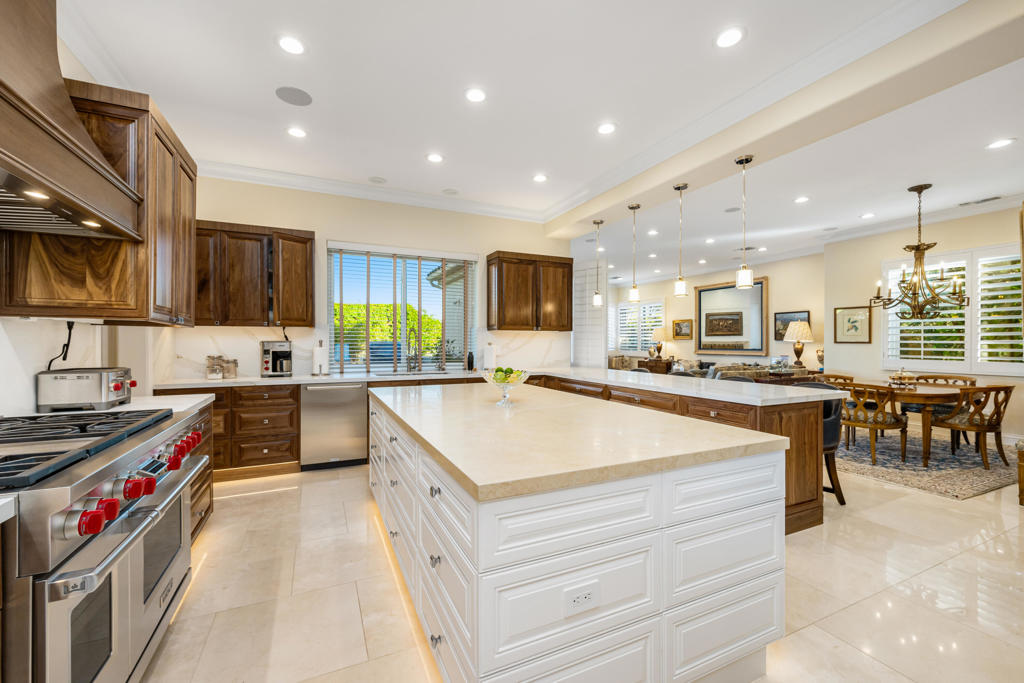 18 Normandy Way