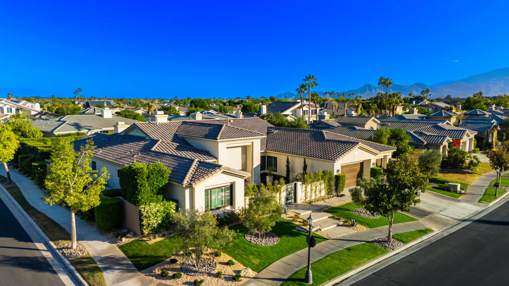 18 Normandy Way