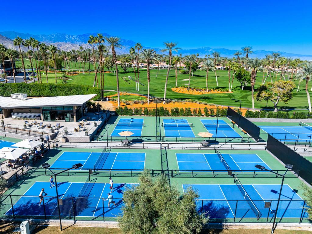 44841 Desert Horizons Drive