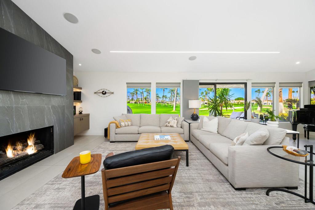 44841 Desert Horizons Drive