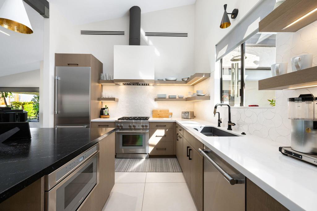 44841 Desert Horizons Drive