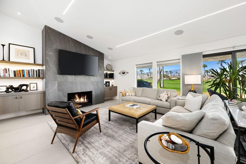 44841 Desert Horizons Drive