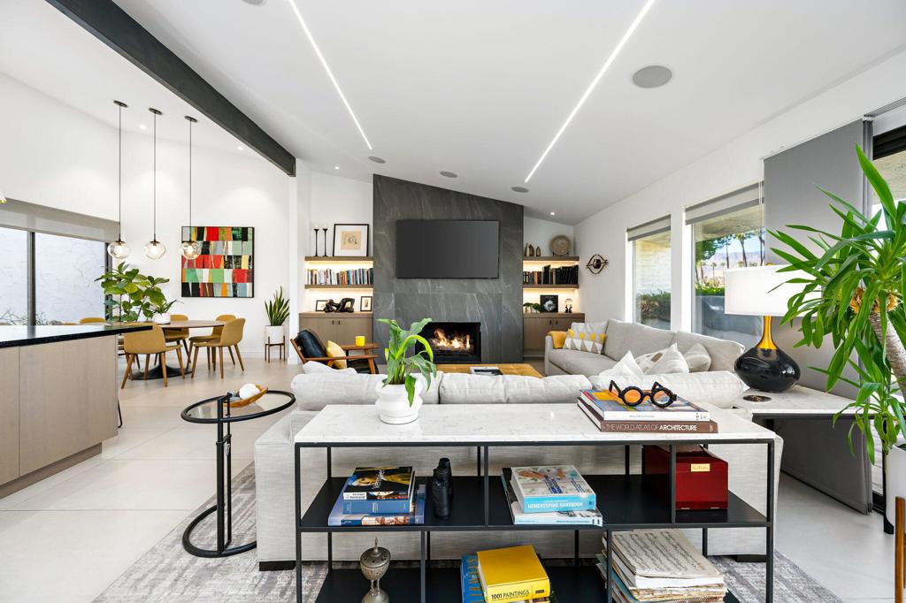 44841 Desert Horizons Drive