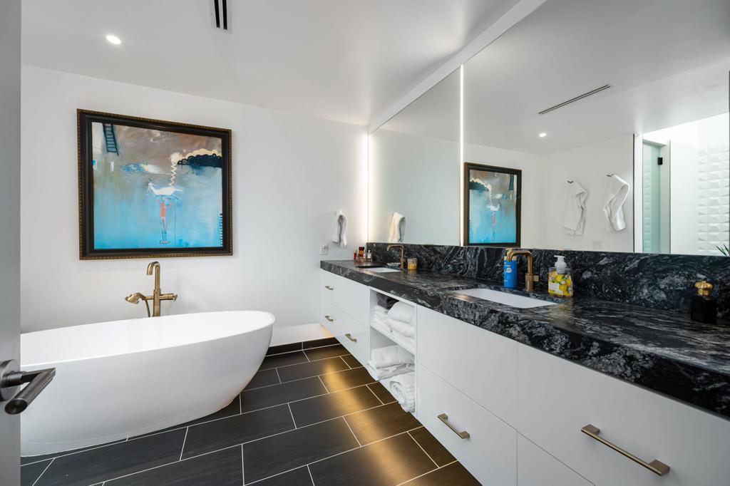 44841 Desert Horizons Drive