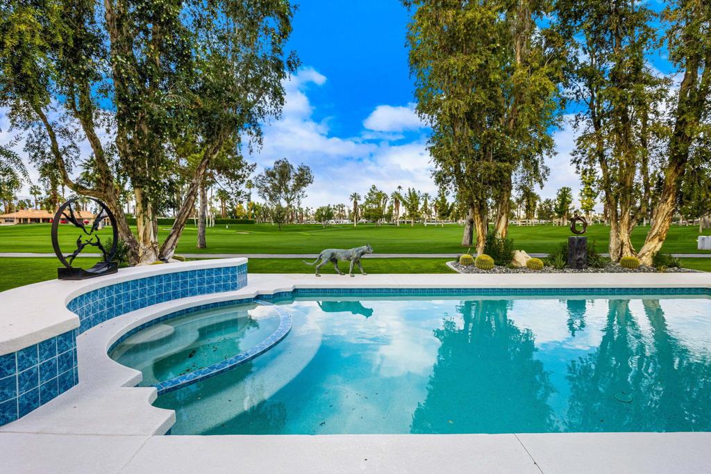 71120 N Thunderbird Terrace