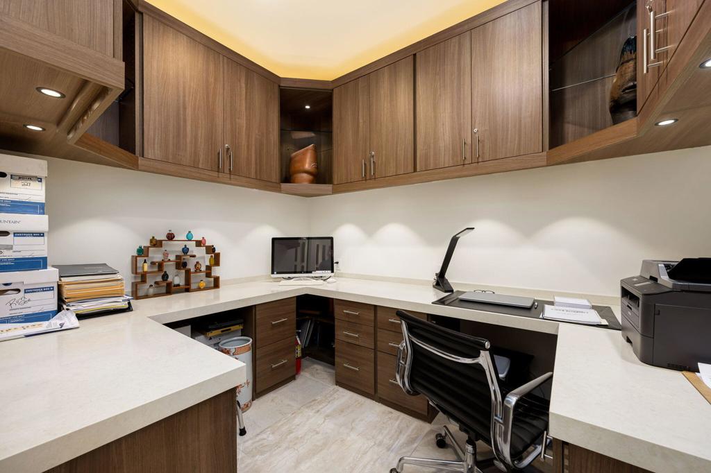 71120 N Thunderbird Terrace