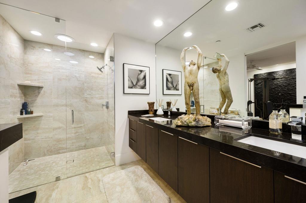 71120 N Thunderbird Terrace