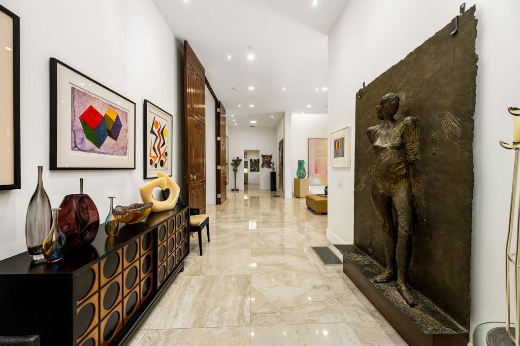 71120 N Thunderbird Terrace