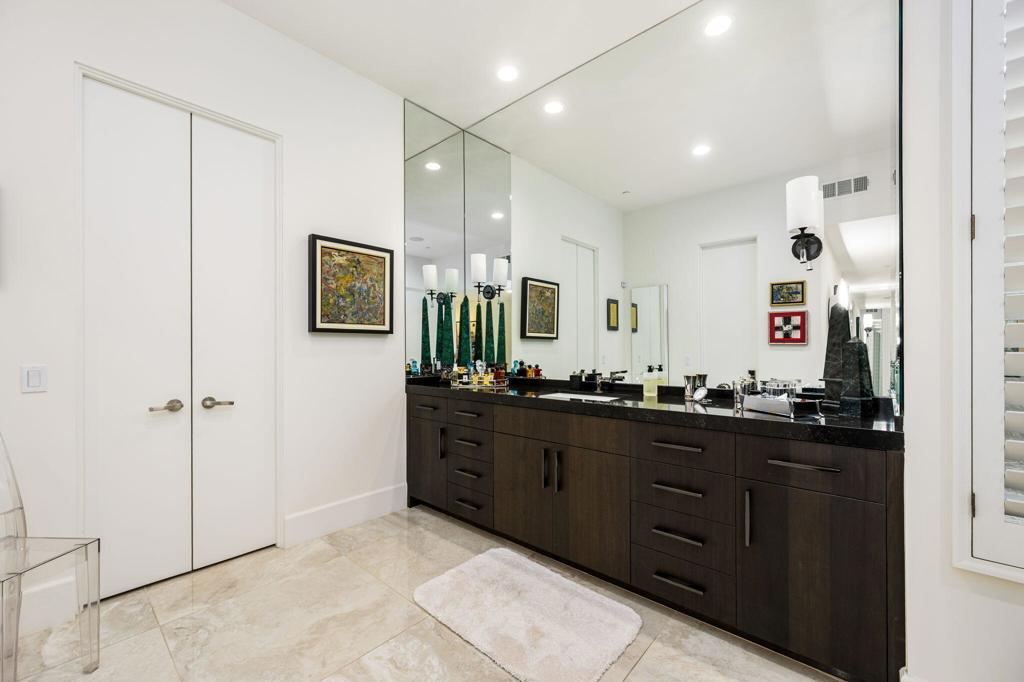 71120 N Thunderbird Terrace