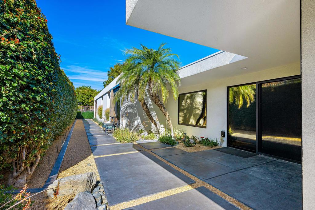71120 N Thunderbird Terrace